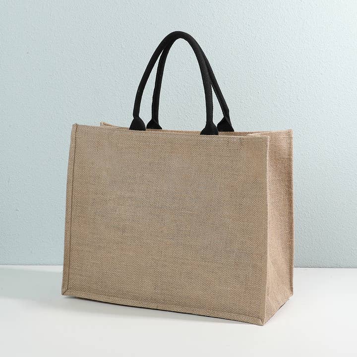 Cabas zippée porté épaule en jute personnalisable pour la vente par INES DELAURE