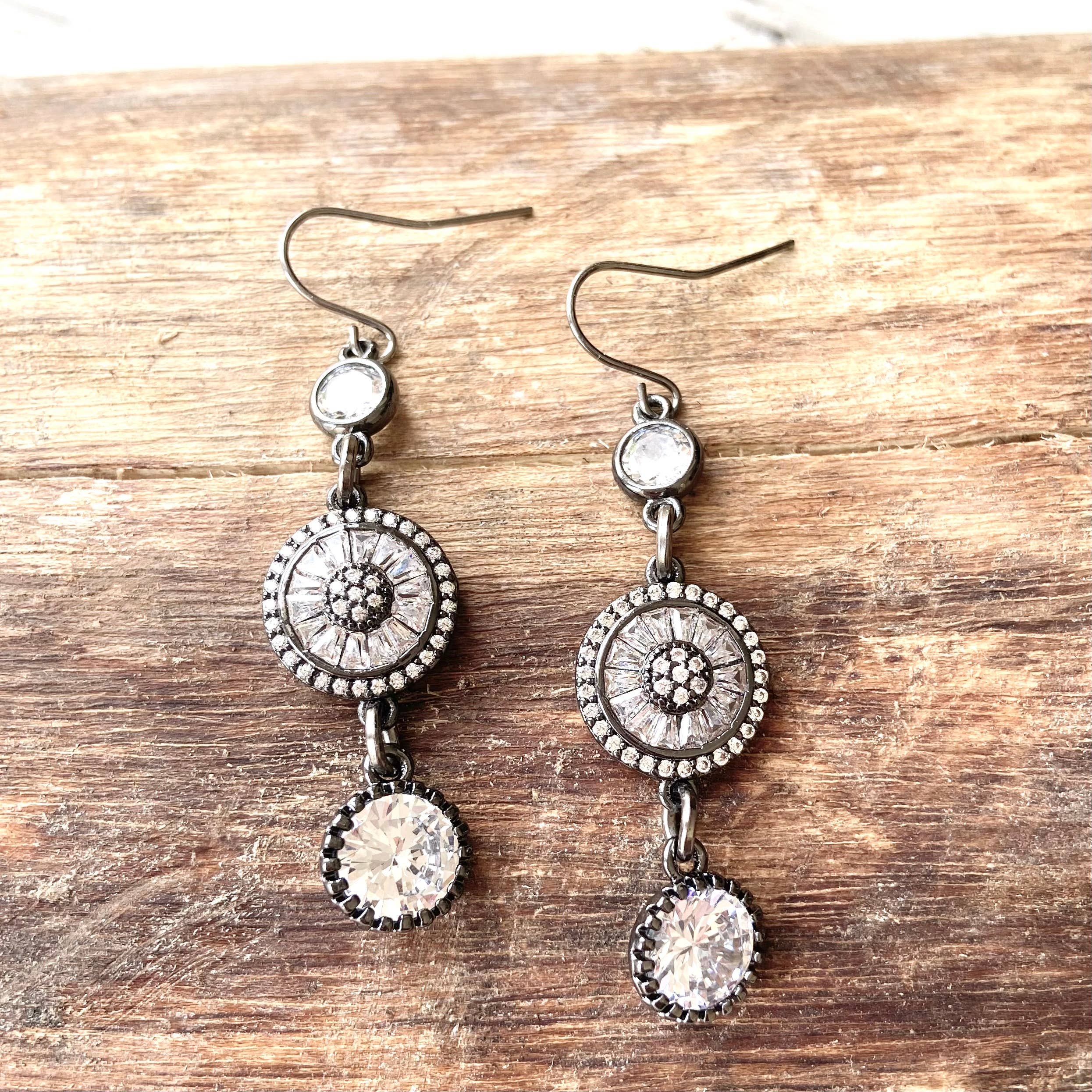 VB&CO Designs Handmade Jewelry – Engroshandel Hængeøreringe og creoløreringe – Sparkly formelle øreringe brude boutique salon smykker1