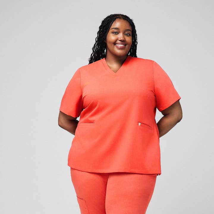 ZENIR - Wholesale Healthcare uniform – Women's - Zenir | W-Double Pocket Scrub Top24