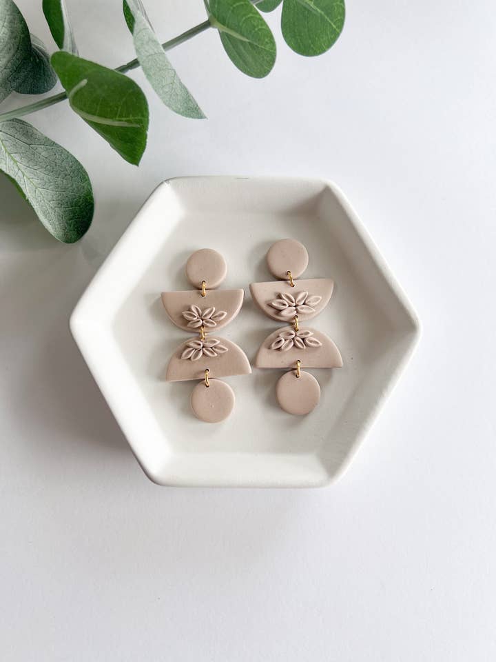 Neutral Statement Øreringe for engroshandel hos Carolina Miller