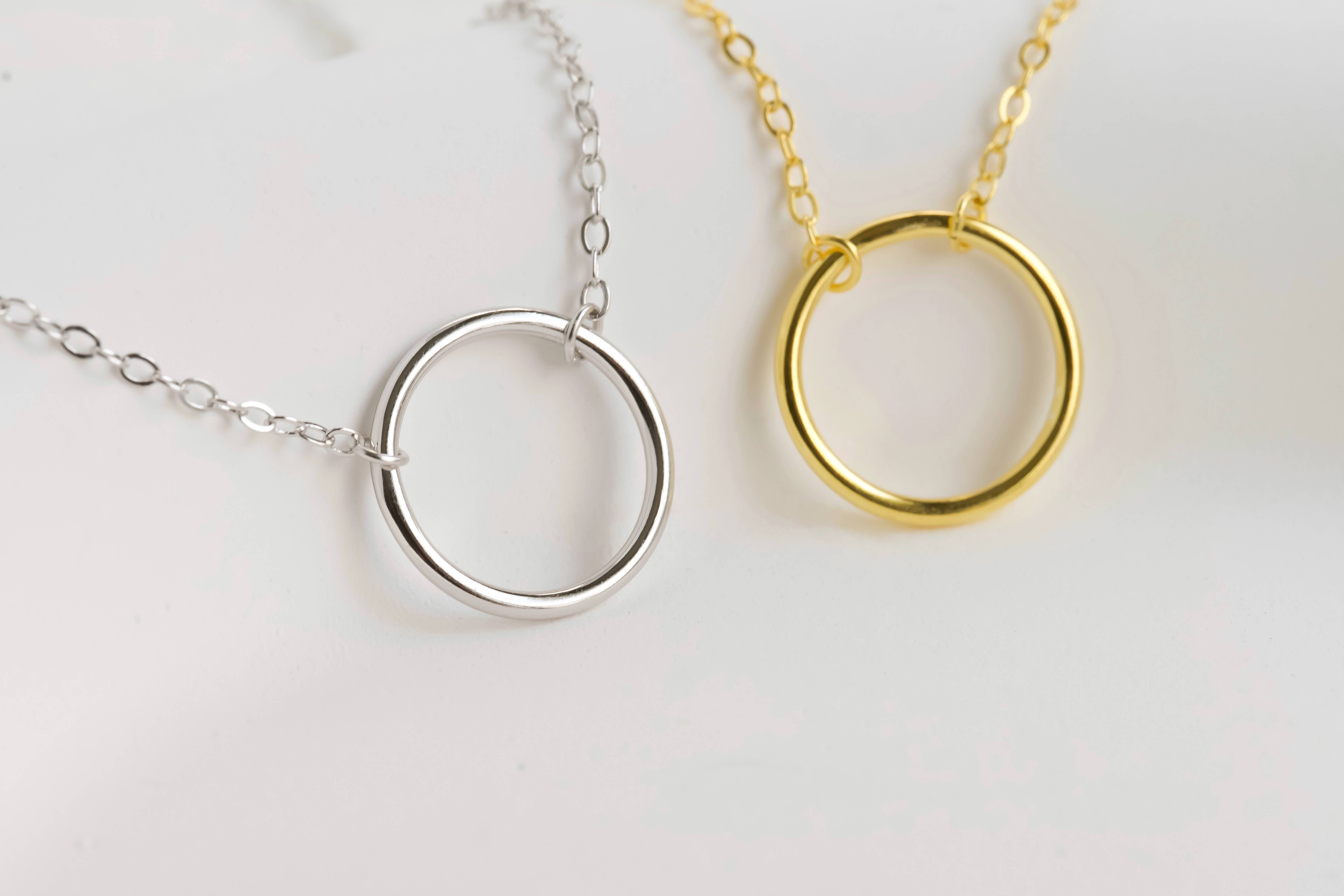 Blueyejewelry - Vendita all'ingrosso Collana con ciondolo/pendaglio - Collana con cerchi ad incastro - Collana con cerchi in argento 9254