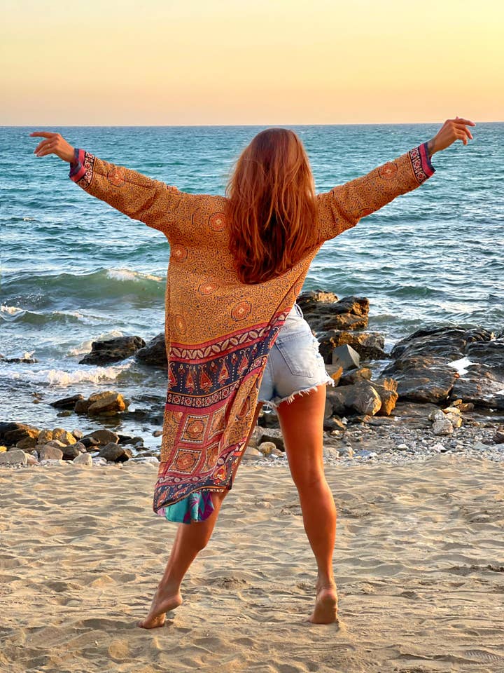 Kinomy – wholesale Kimono – Women's – Varied reversible long kimonos (118 cm) Pack 20, boho.