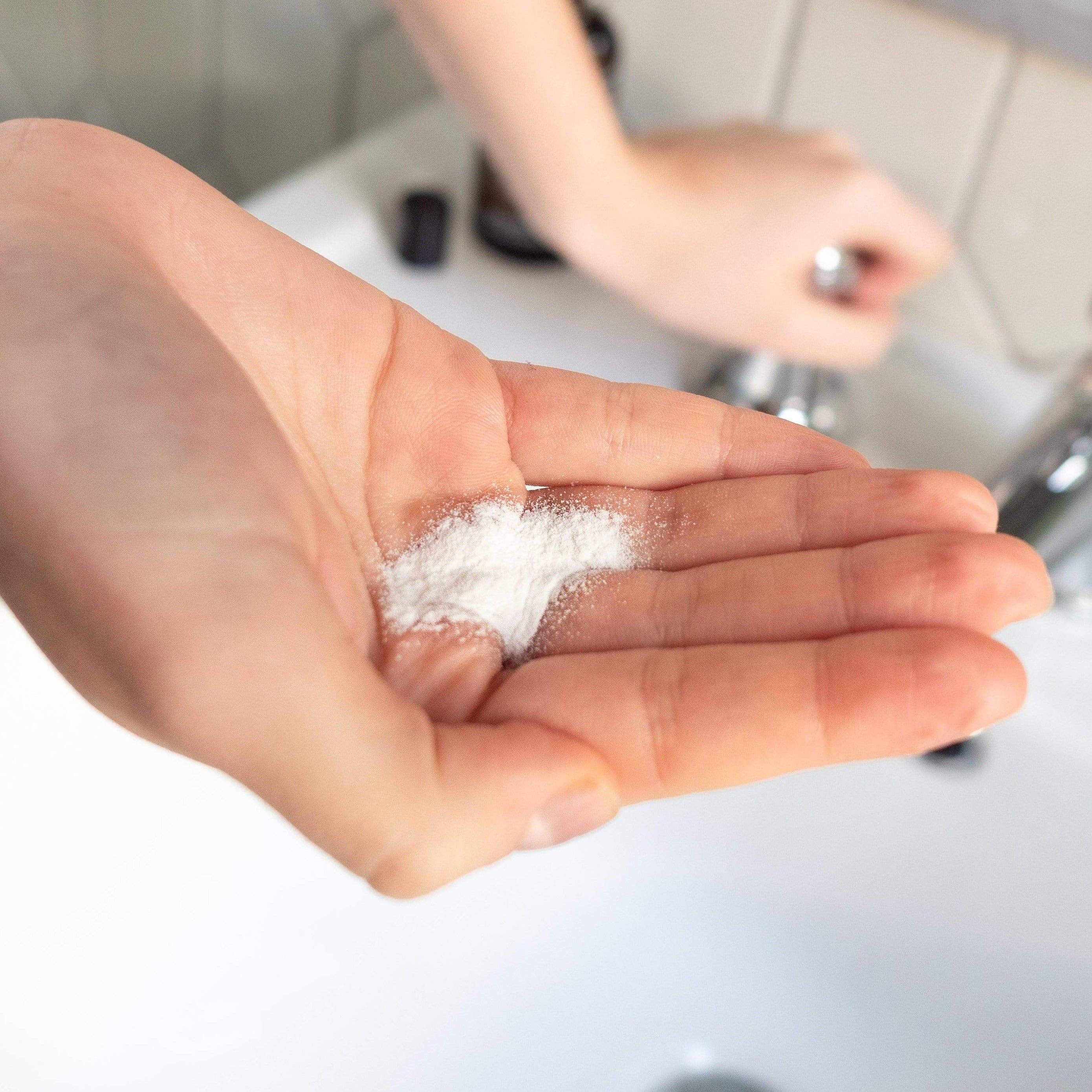 Wake Me Up.paris - Wholesale Facial Cleanser - Organic enzymatic face cleansing powder1