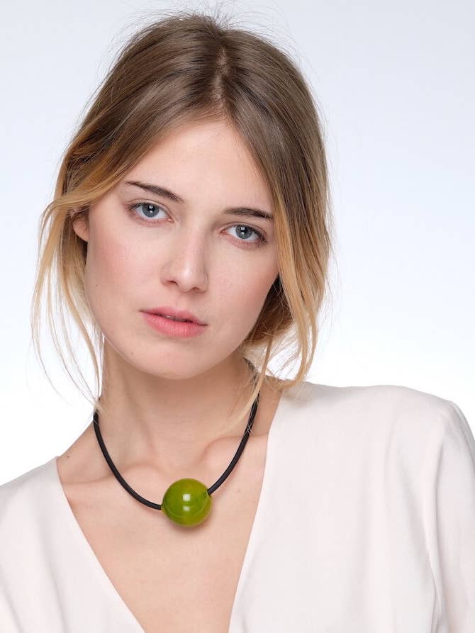 Collana Lily Samuel Corals per la vendita all'ingrosso da parte di Samuel Coraux