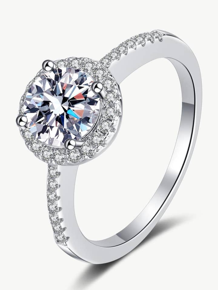 Anillo de moissanita listo para hacer alarde (rodio sobre plata de ley pura) para venta al por mayor de Sparkala