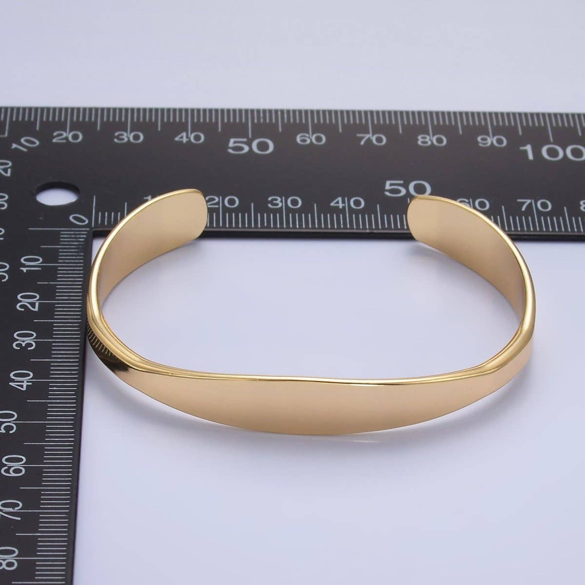 Aim Eternal - Venta al por mayor Pulseras tipo brazalete - Brazalete Minimalista de Banda Relleno de Oro de 24K | WA-26631