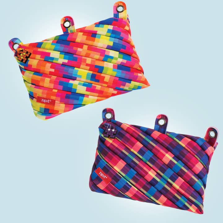 ZIPIT Pixel 3-Ring Pencil Case, Cool Gift for Kids, 30 Pack for wholesale by ZIPIT