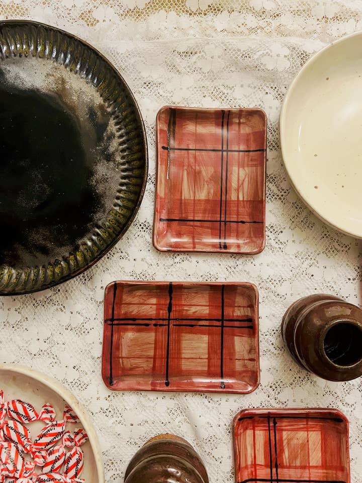 Barry Tartan Plaid Håndmalet Opbevaringsbakke for engroshandel hos Kensington Barry