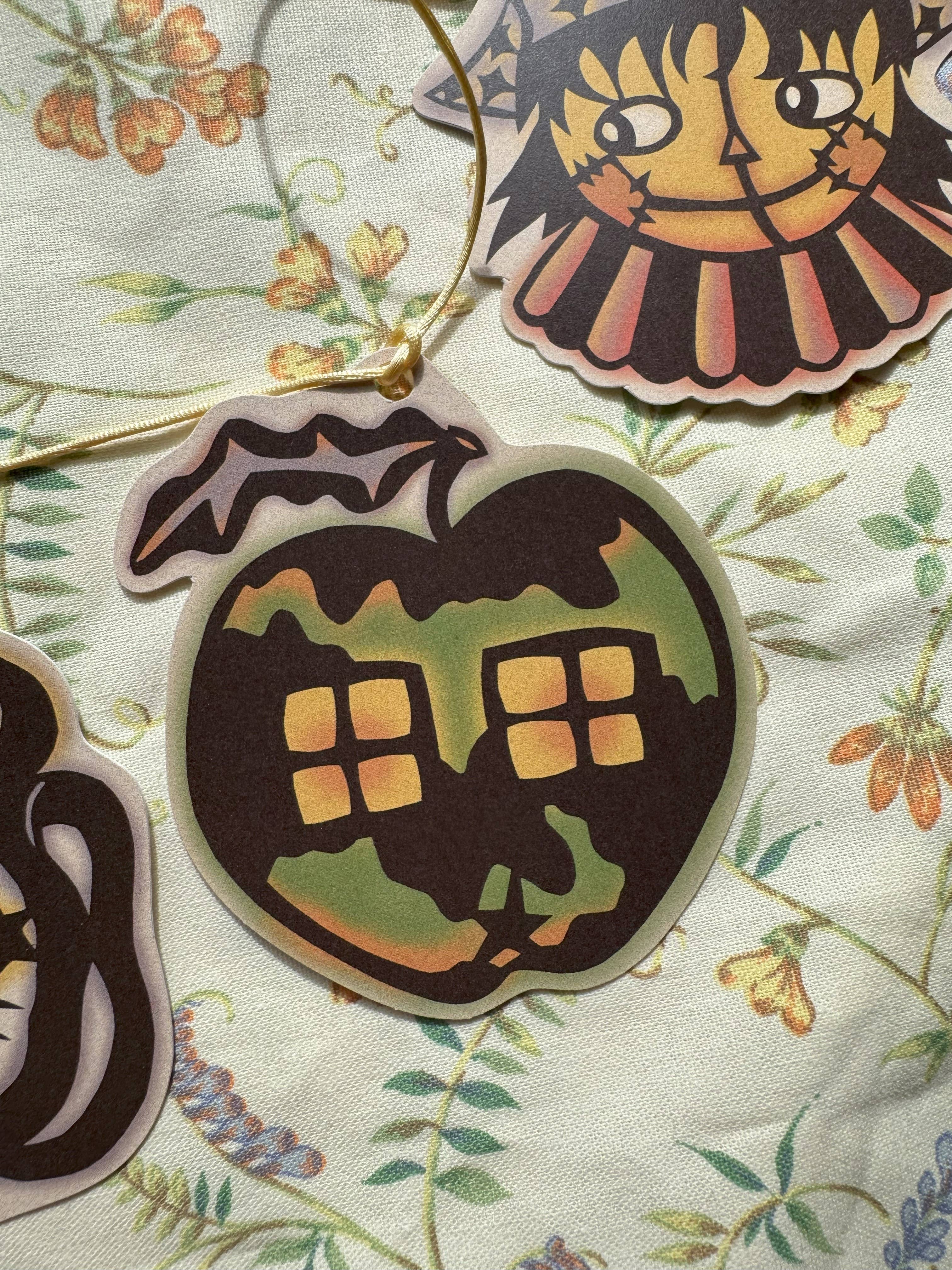 Tulips and Heather – wholesale Bunting/garland – Illustrated Paper Garland Autumn Halloween4