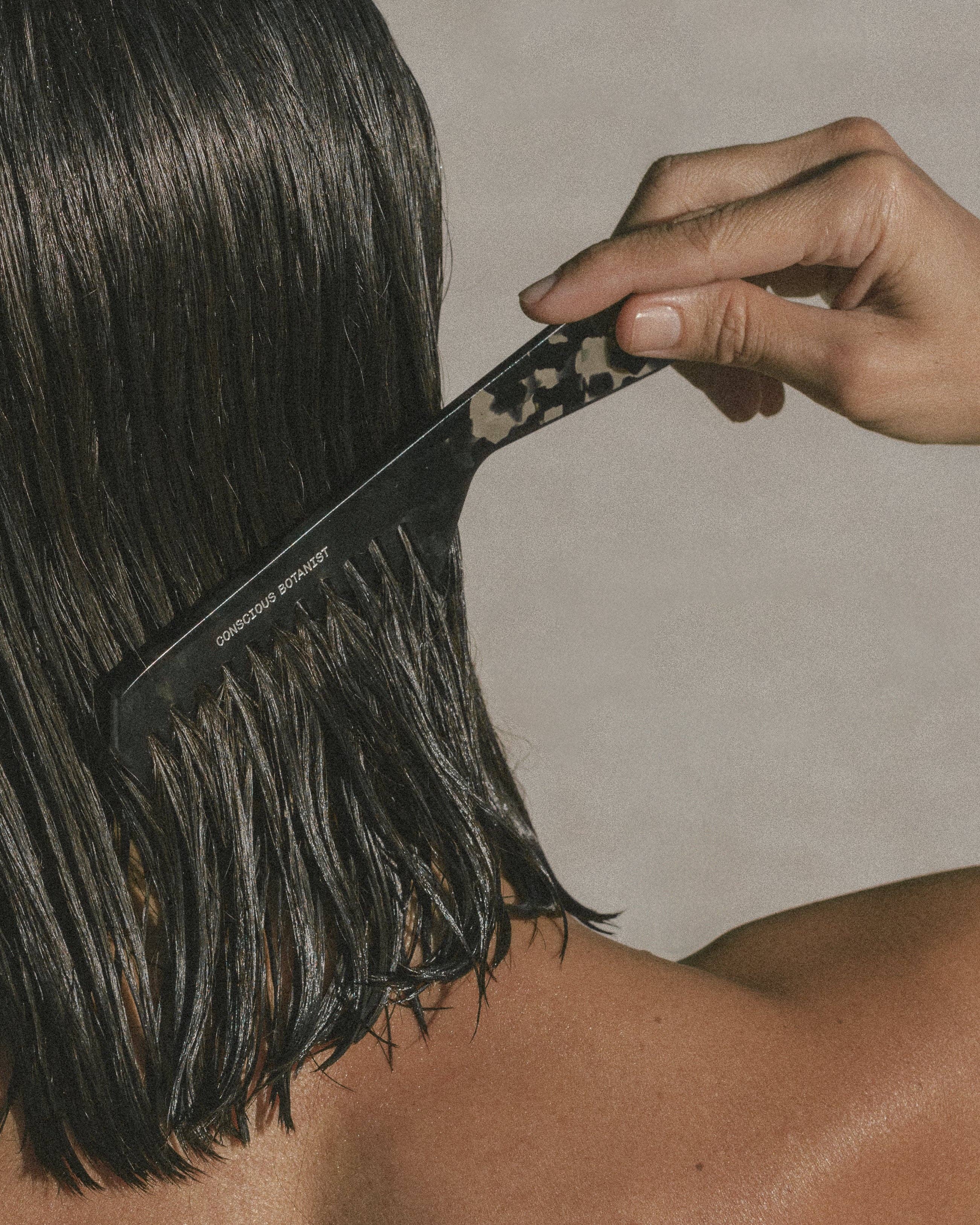 Conscious Botanist – wholesale Hårborste/kam – Handgjord kam av 100 % växtbaserad cellulosaacetat4