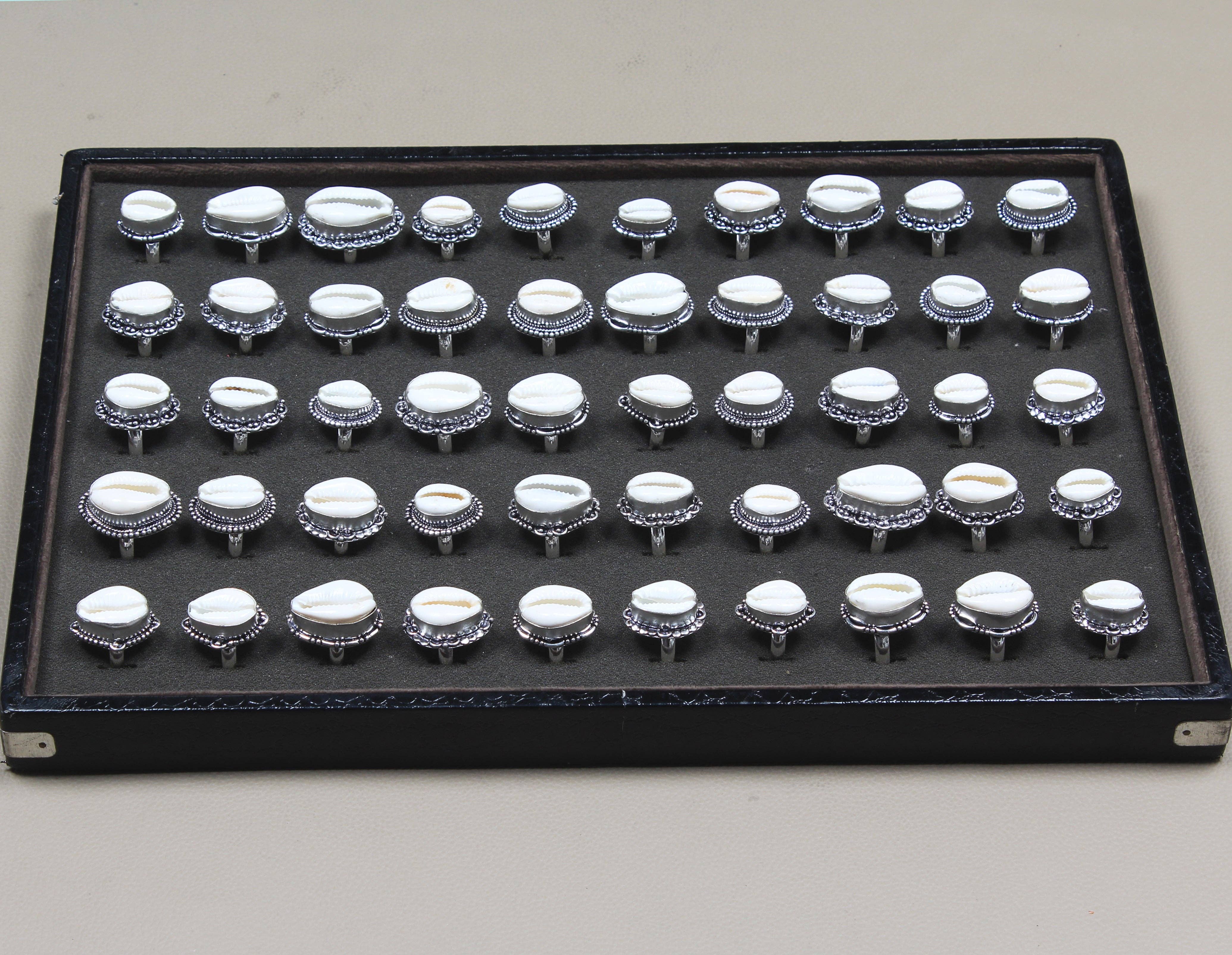 Handmade Jewels – Großhandel Cocktail-/Statement-Ring – Kaurischnecken-Gemstein-Handgemachte Ringe für Frauen Schmuck Kaurischnecken-Kristallringe für Großverkauf2