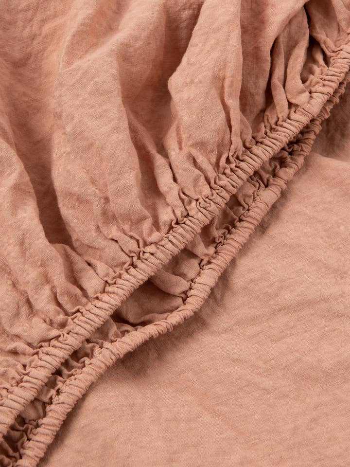 Støvet Rose Linen Monteret Sheet for engroshandel hos Sauths