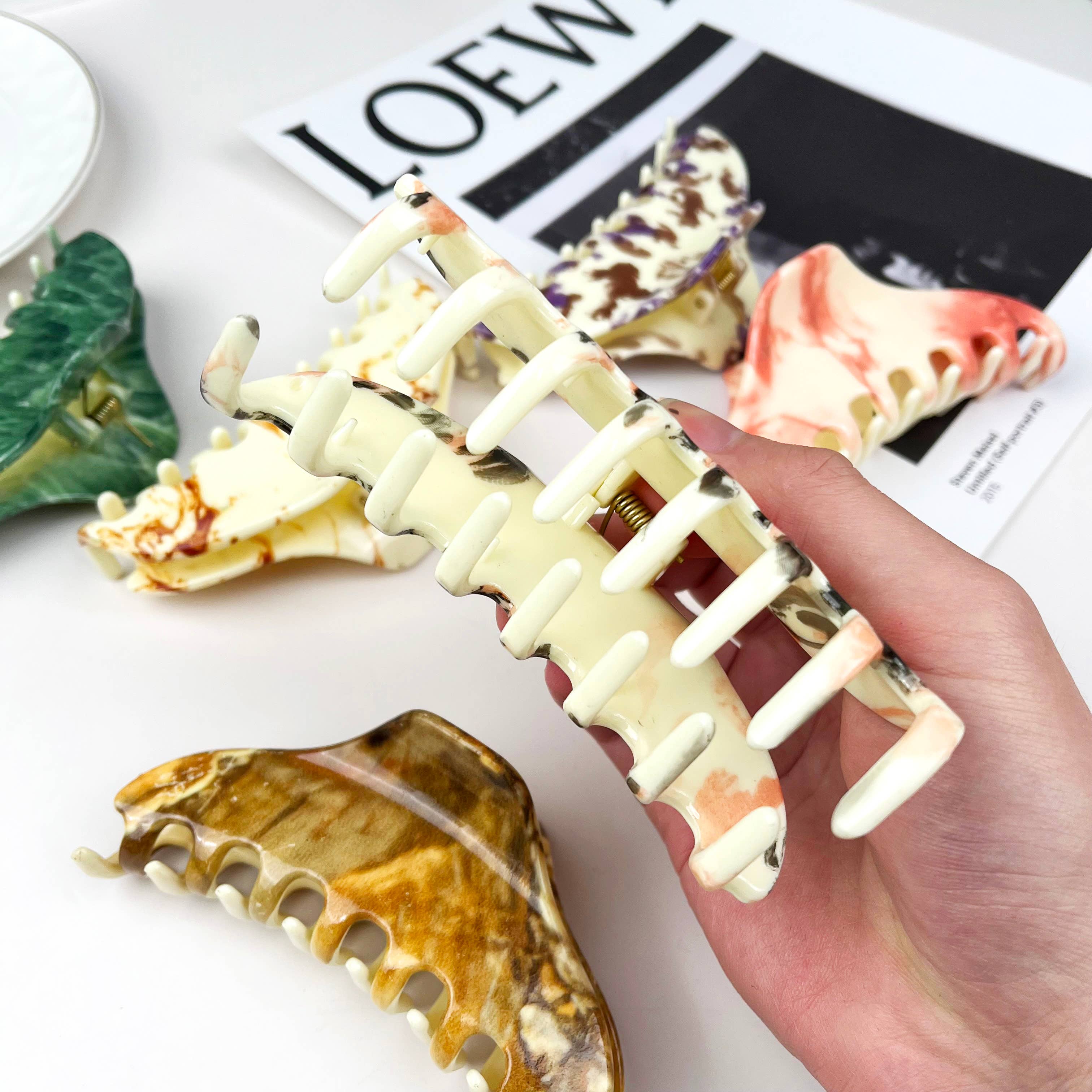 mildstyles - Wholesale Hair Clip - Women's - 4.5" Over Size Triangle Marbled Hair Claw Clips2