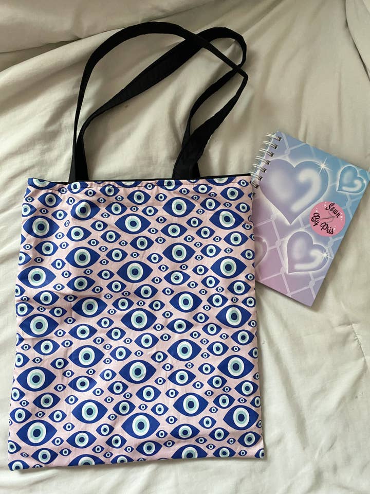 Sac Ojo (rose) pour la vente par Sewn By Pris