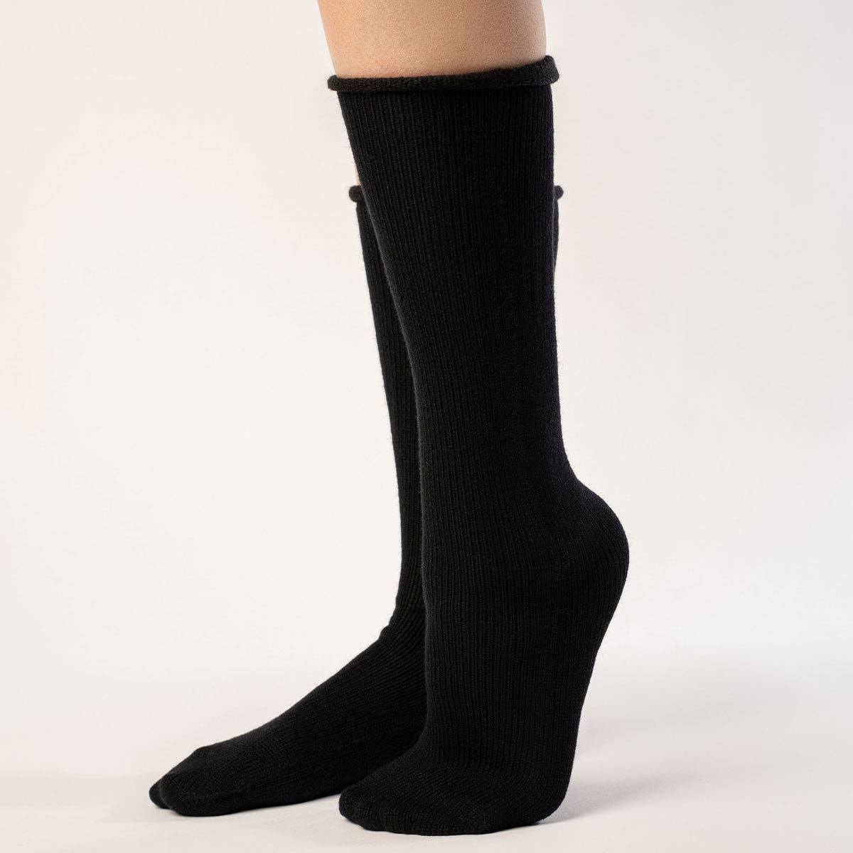 menique - Wholesale Socks - Women's - Women's Socks Knitted Merino Black9