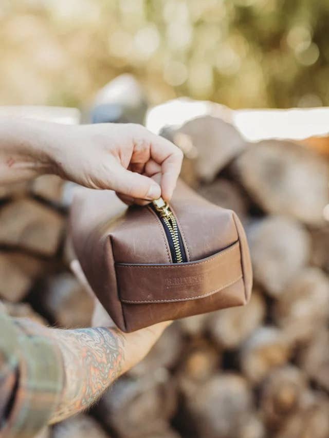 Men's Dopp Kit | Brown Leather for wholesale by R.Riveter