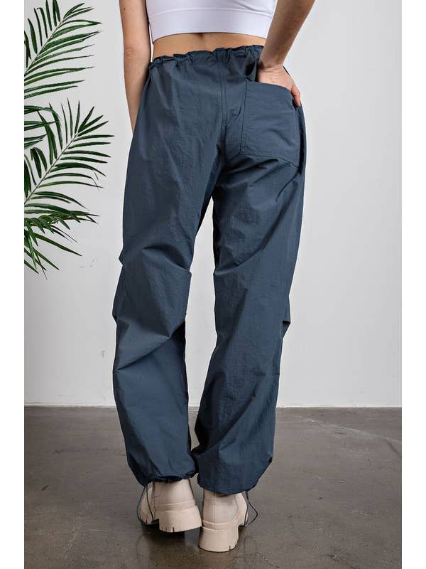 Sunday Morning - Wholesale Pants - Women's - P446237 Drawstring Nylon Taslan Balloon Cargo Pant5