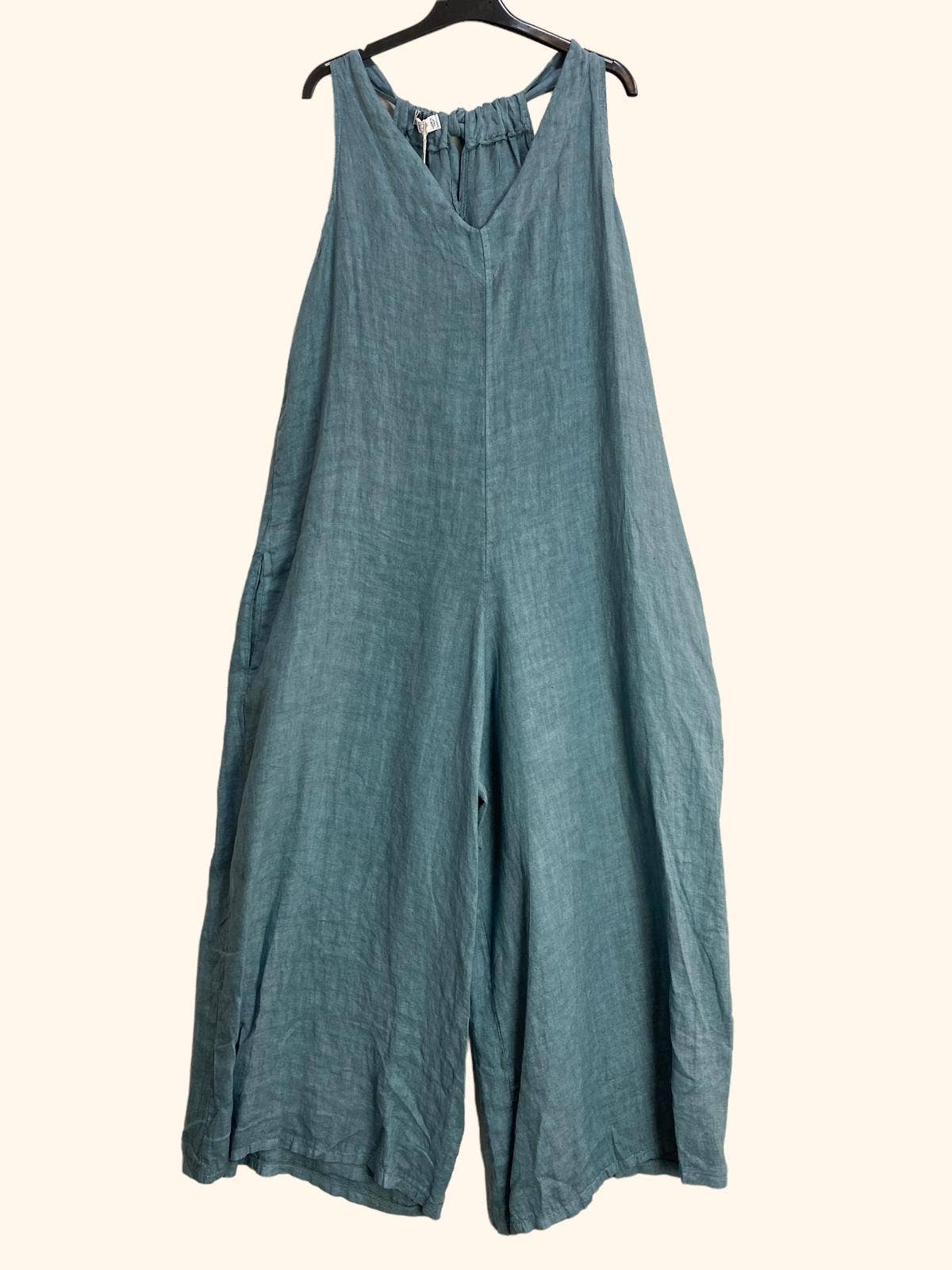 la maison des fibres naturelles – wholesale Jumpsuit – Women's – Sleeveless jumpsuit in 100% linen 620144