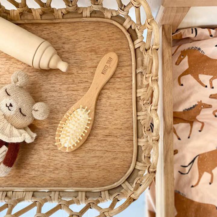 APRIL ELEVEN - Venta al por mayor Cepillo para la costra láctea - Bebés - Cepillo infantil de madera1