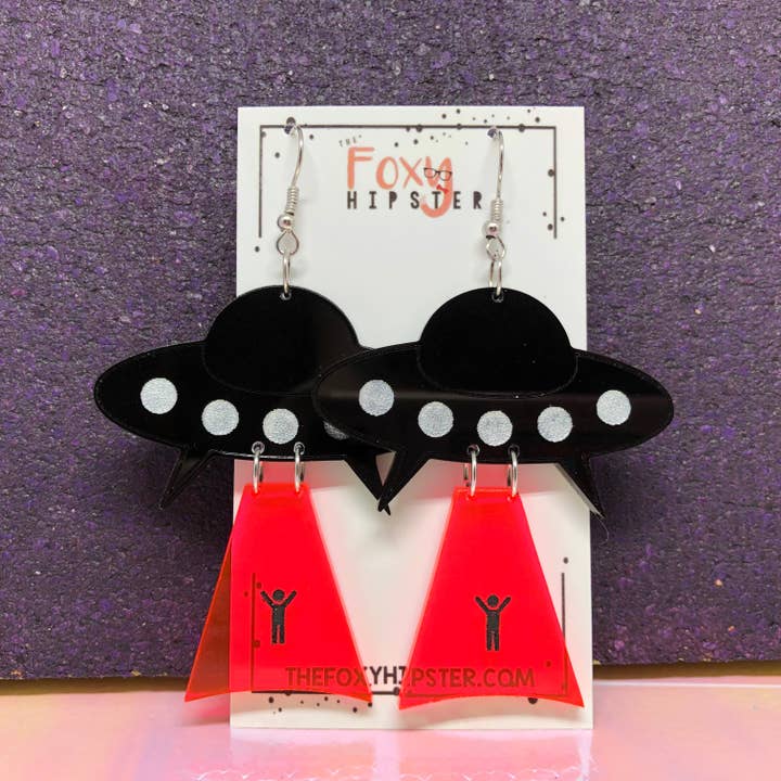 Pendientes colgantes UFO Take Me, rosa fluorescente para venta al por mayor de The Foxy Hipster