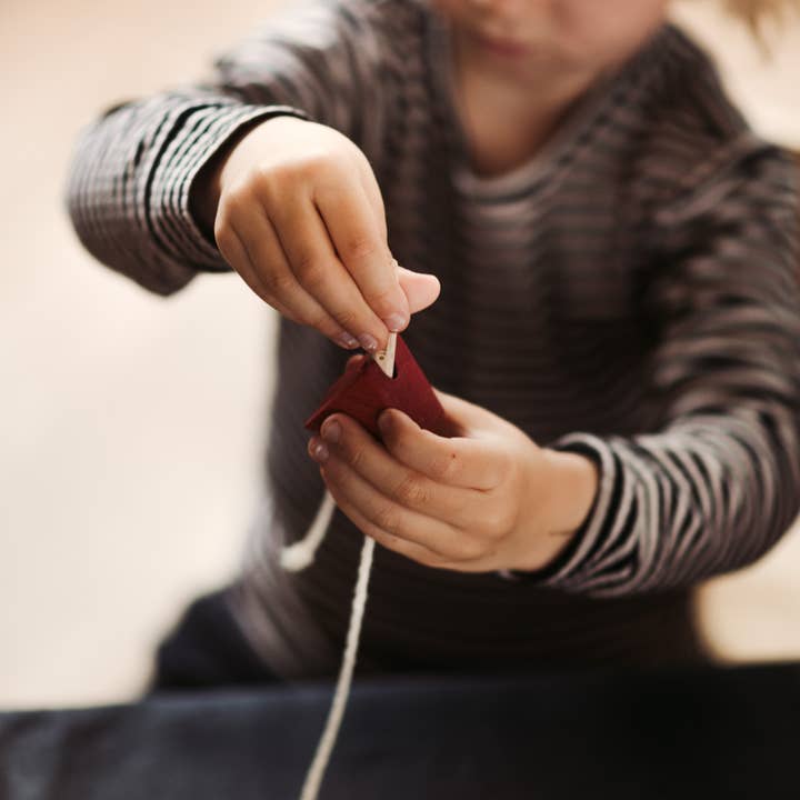 Wooden Story Sp. z o.o. - Wholesale Wood Toy - Kids - Wooden needle - for threading blocks9