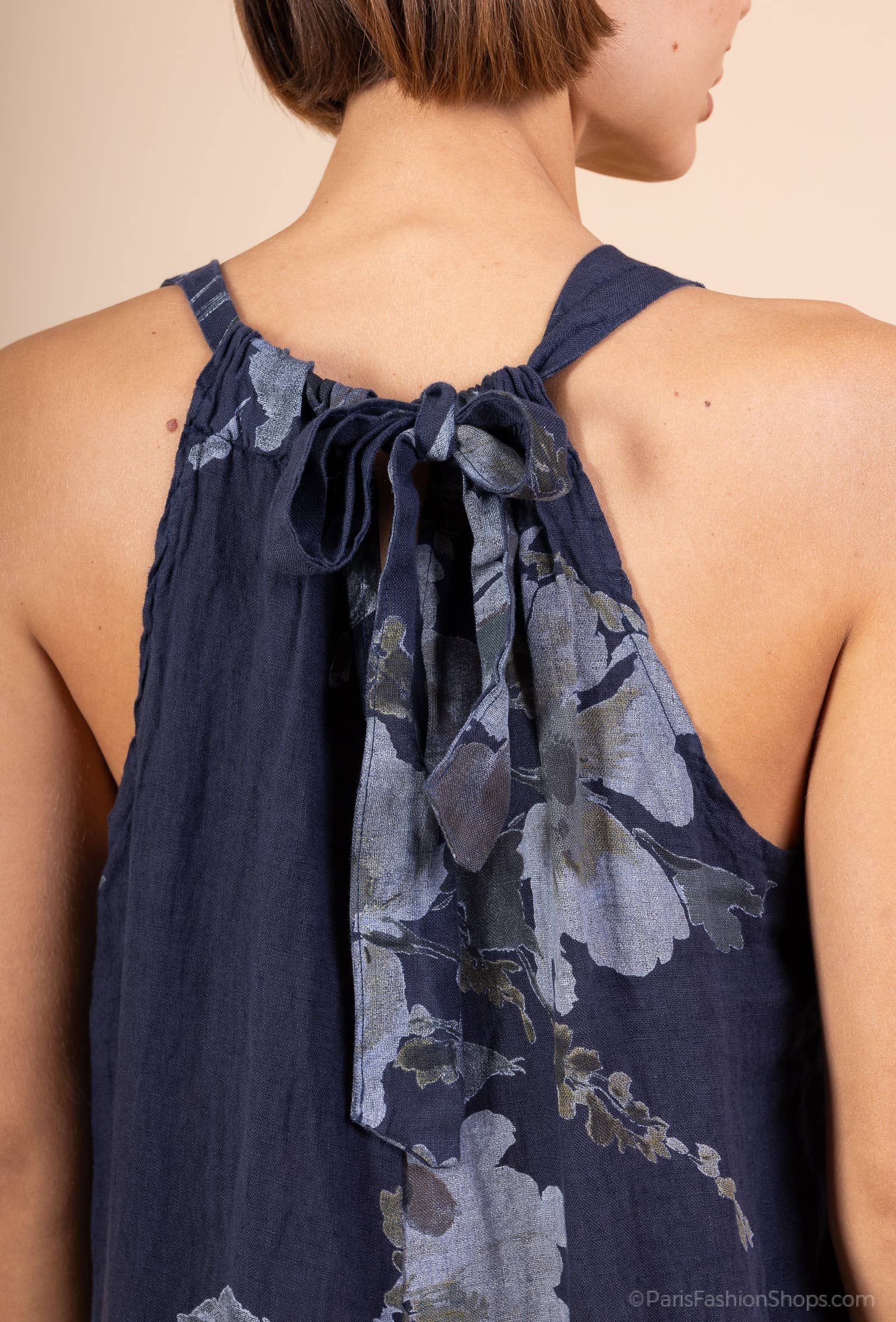 Shyloh - Wholesale Onesie - Women's - Flowy long dress with floral print and straps 2059929