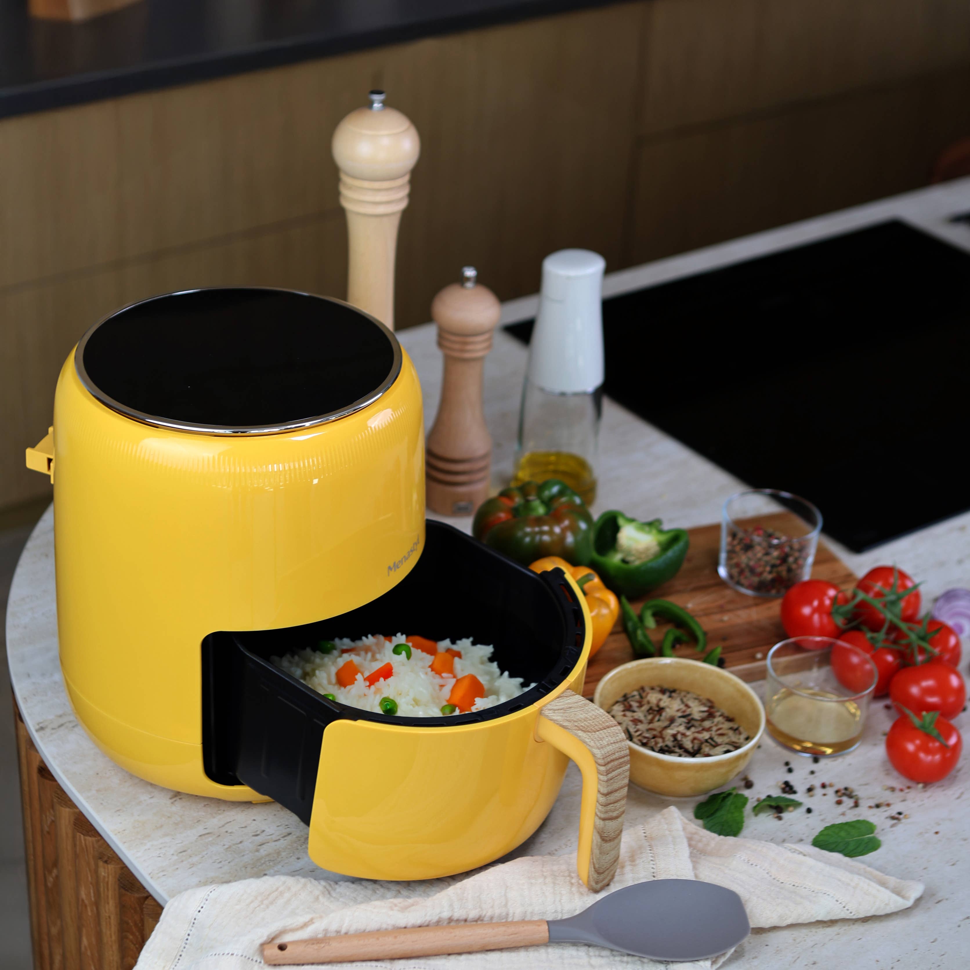 Menastyl - Wholesale Kitchen Appliance - Oil-free fryer 4.5 L colorama saffron wood-effect handle3