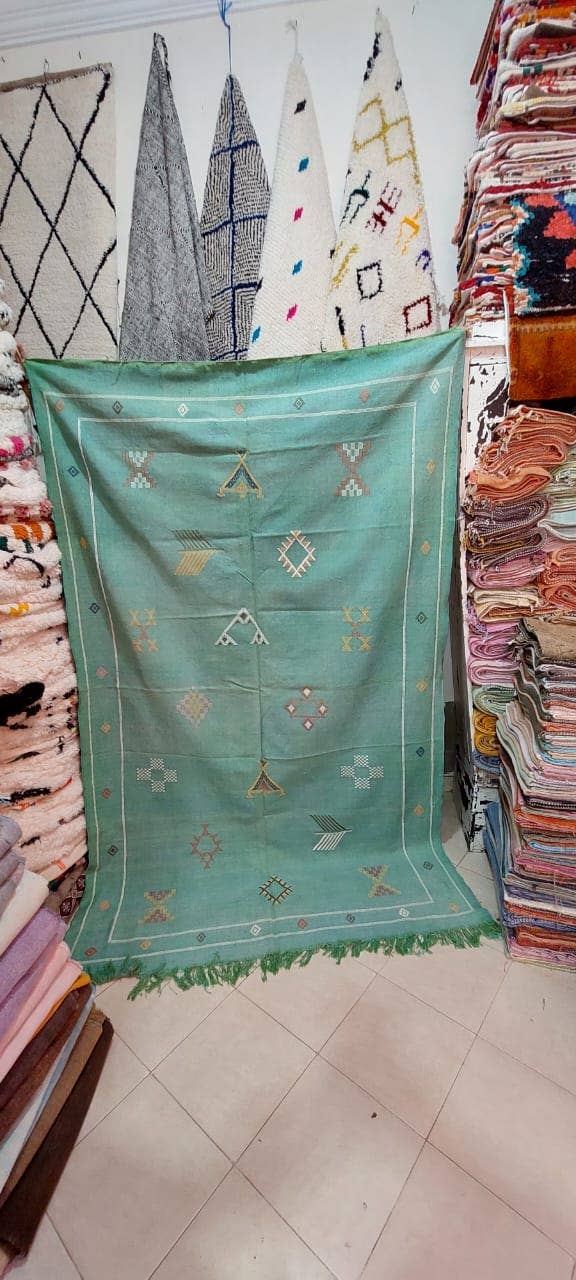 Maroccarpets Poufs and pillows wholesale +31648976894 – wholesale Area rug – New HANDMADE MOROCCAN Cactus Silk Rug25