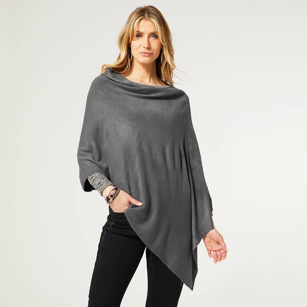 COCO + CARMEN - Wholesale Poncho - Women's - Lightweight Poncho2