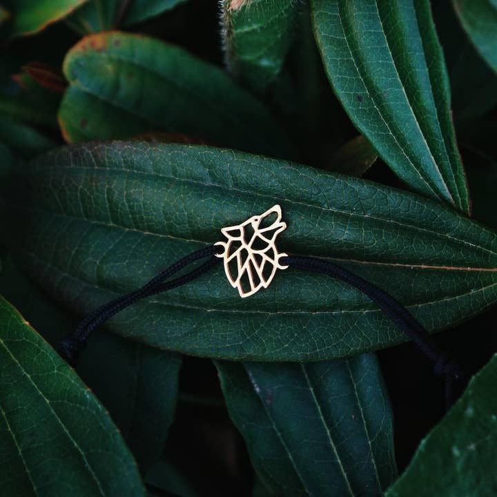 Goldarmband Wolf mit Kordel für den Großhandel von Mountplane