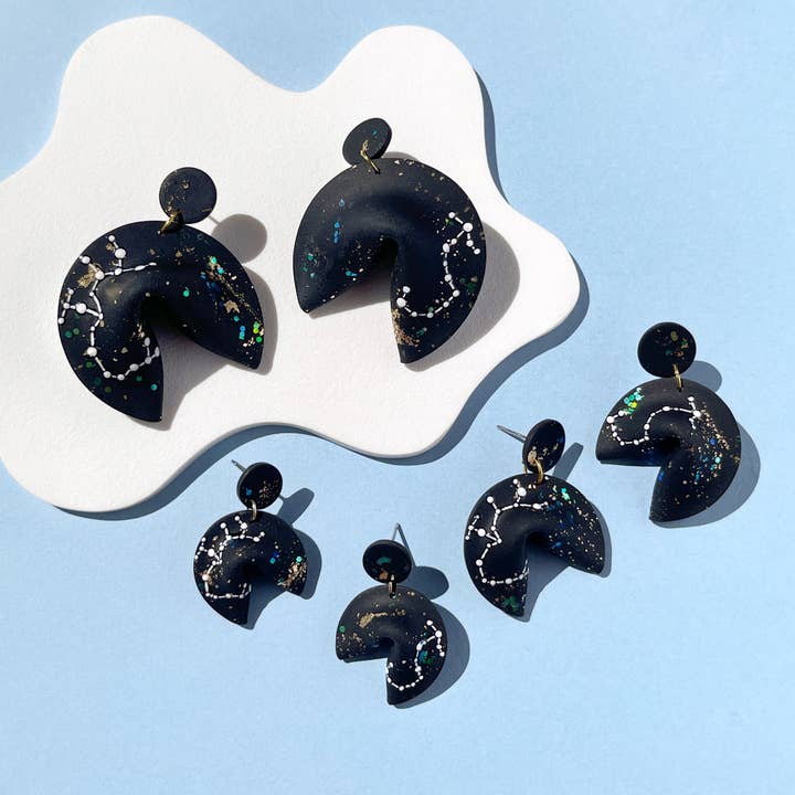 Pendientes Star Gazer Fortune Cookie, con signos zodiacales personalizables para venta al por mayor de HELLO EMU