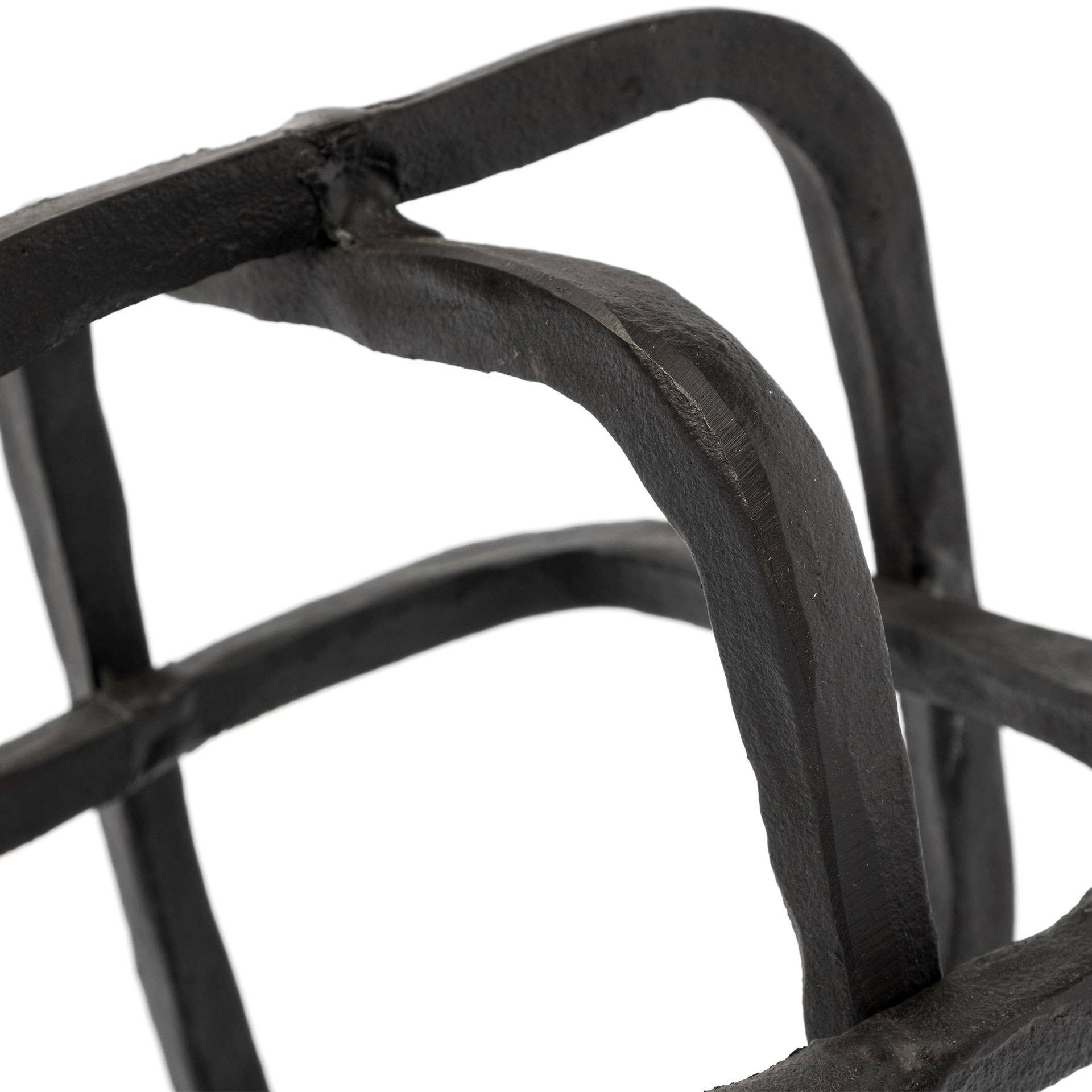 HomeRoots – wholesale Sculpture – Black Metal Cube Shaped Link Sculpture3