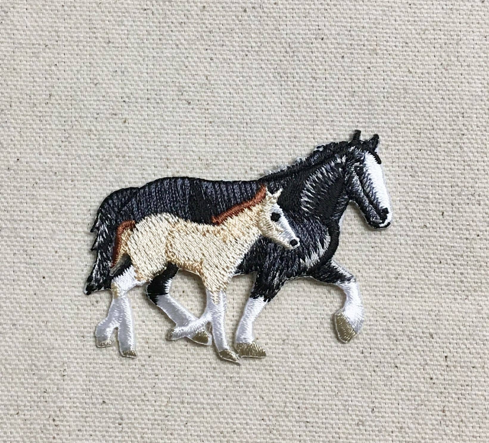 Wholesale Applique – wholesale Patch – Two Horses Black Mare Buckskin Colt Iron on Patch3