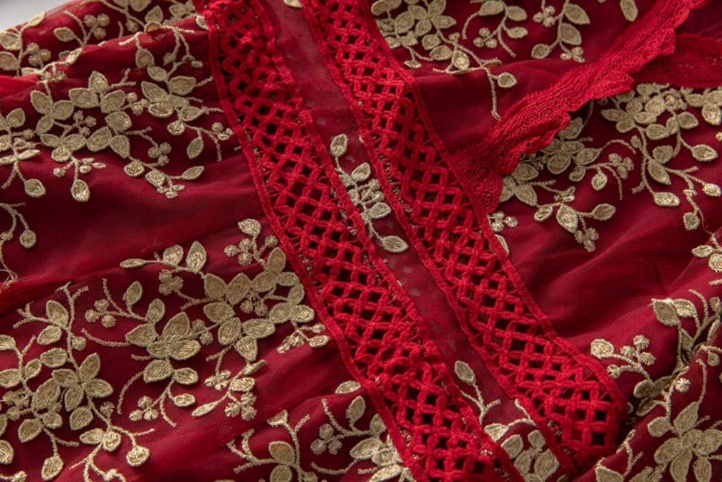 Productseeker – wholesale Gown – Women's – DR816L V-Neck Mesh Dress with Handmade Floral Embroidery7