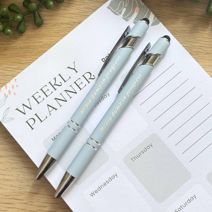 Scaricamento del cervello in corso Penna/Stilo per la vendita all'ingrosso da parte di Peachi Lane