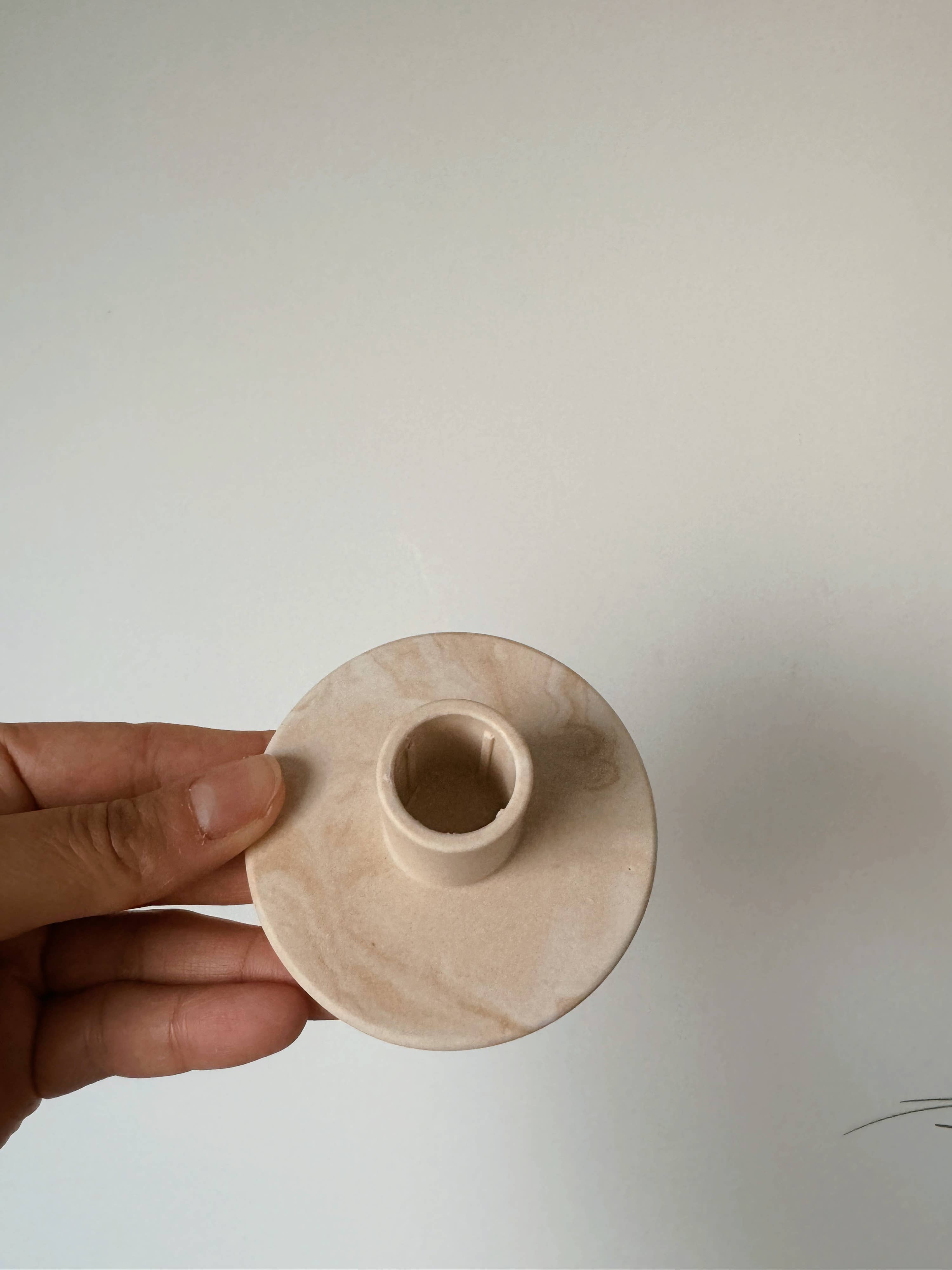 My Milky Candle - Wholesale Pillar Candle - Jesmonite round candle holder in a choice of marble or plain colors1