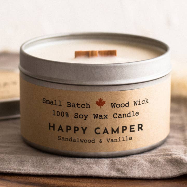 Weekday Candles - Wholesale Reiskaarsen - Blije Kampeerder Kabine Kaarsblik0