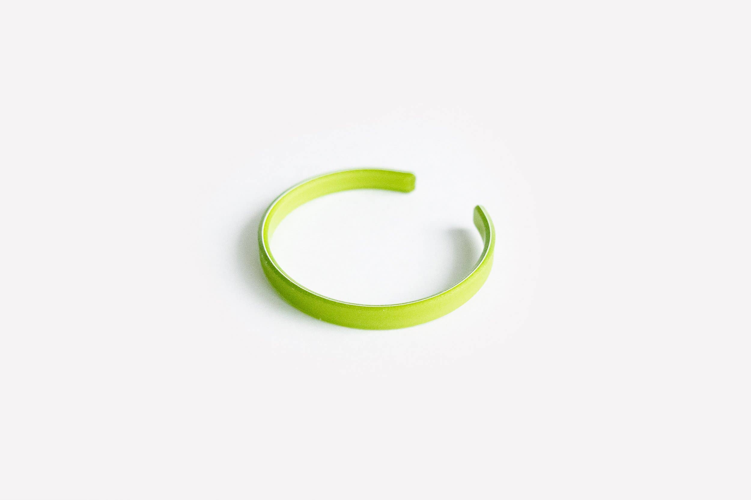 dconstruct - Wholesale Cuff Bracelet - Ecoresin Bangles - Skinny9
