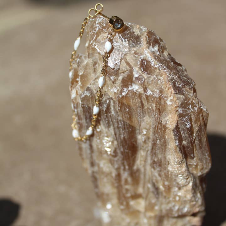 OHRRING MIT PUNKTEN - EIN STÜCK für den Großhandel von ROCKY ROSA