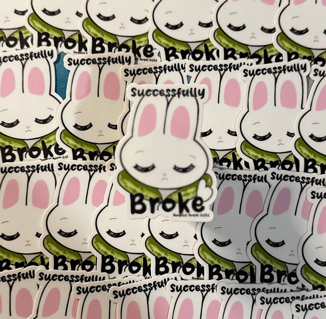 Angelic Angel Gifts - Wholesale Sticker - Sticker van het konijn succesvol gebroken6