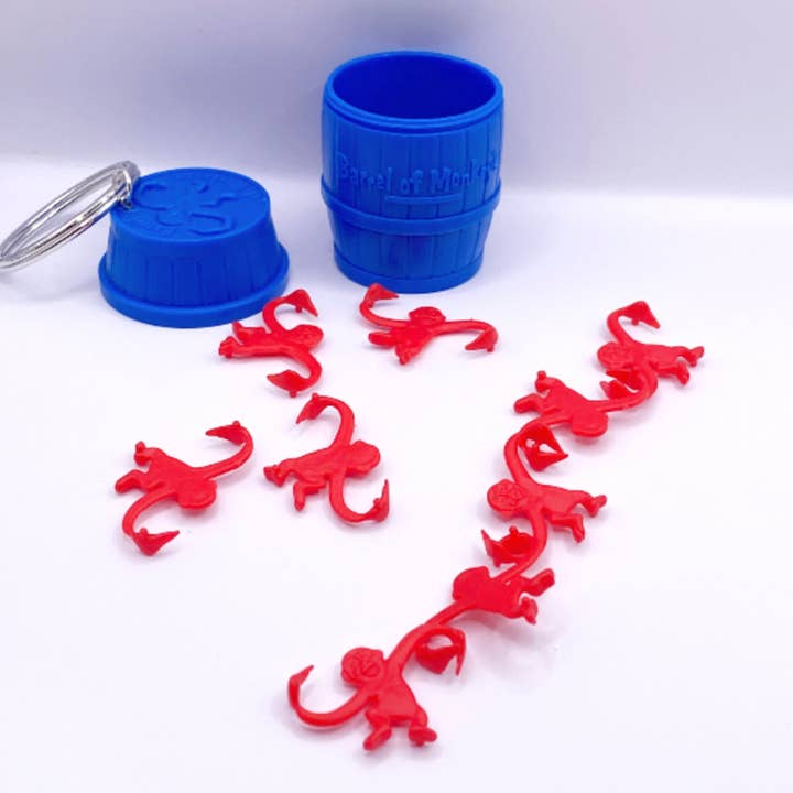 Porte-clés Barrel of Monkeys pour la vente par Kismet Designs