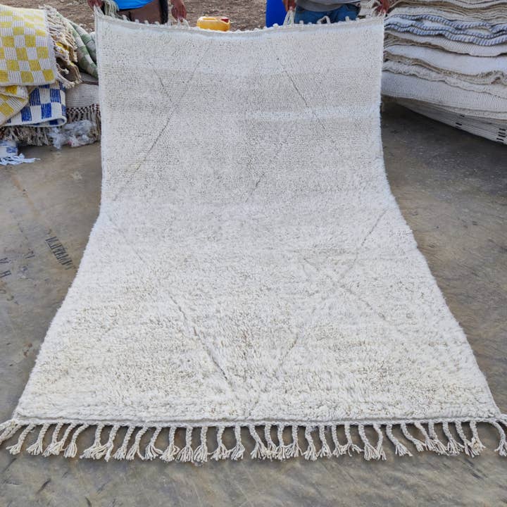 159 HANDMADE MOROCCAN BENI OUARAIN RUGS CARPET for wholesale by Maroccarpets Poufs and pillows wholesale +31648976894