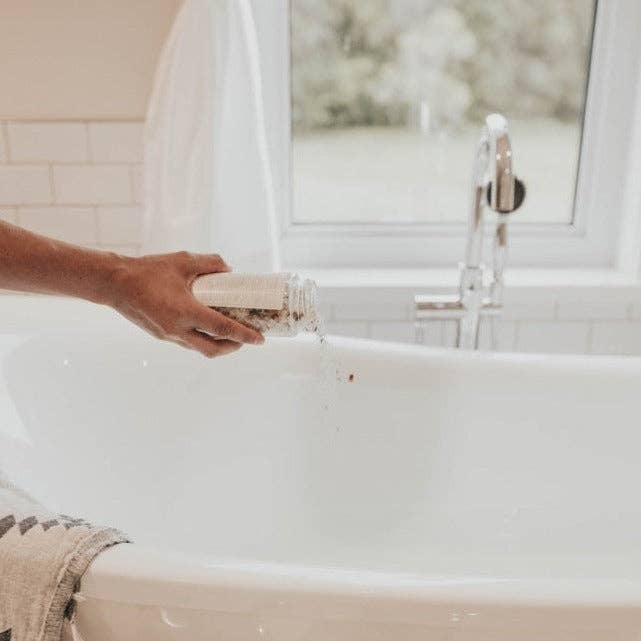 SOAK Bath Co - Wholesale Bath Salts - Eucalyptus Bath Salts - Canadian Handmade4