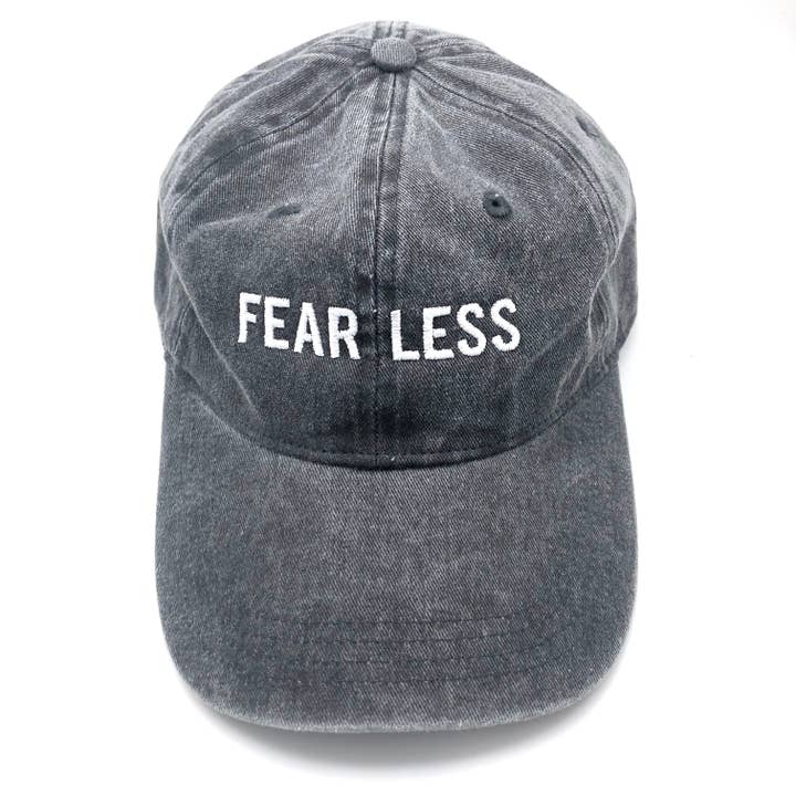 Boné FEAR LESS - Cinzento Lavado Mineral por atacado de Never Lose Hope Designs