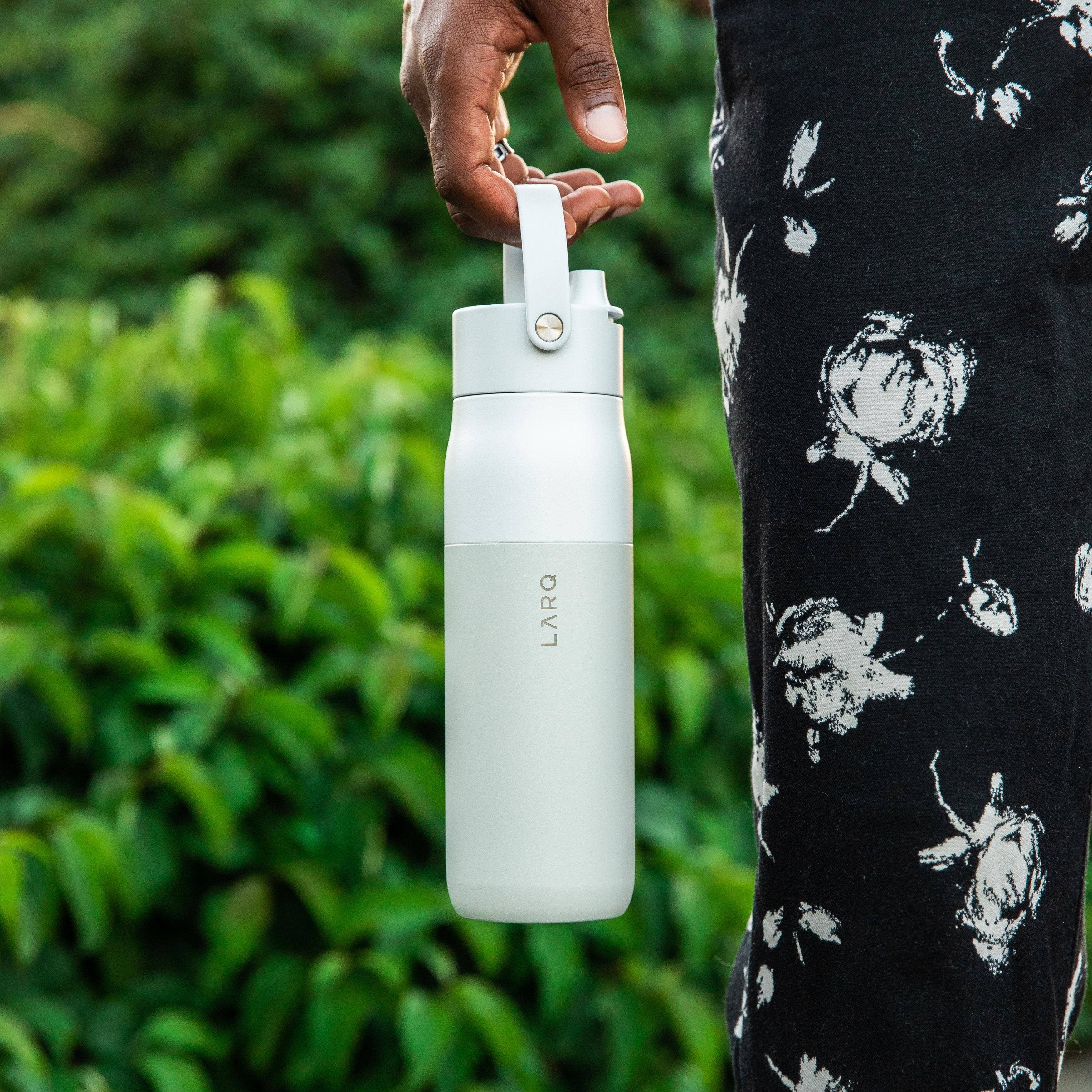 LARQ - Wholesale Water Bottle - LARQ Bottle Swig Top 23oz - Insulated Water Bottle - Granite White3