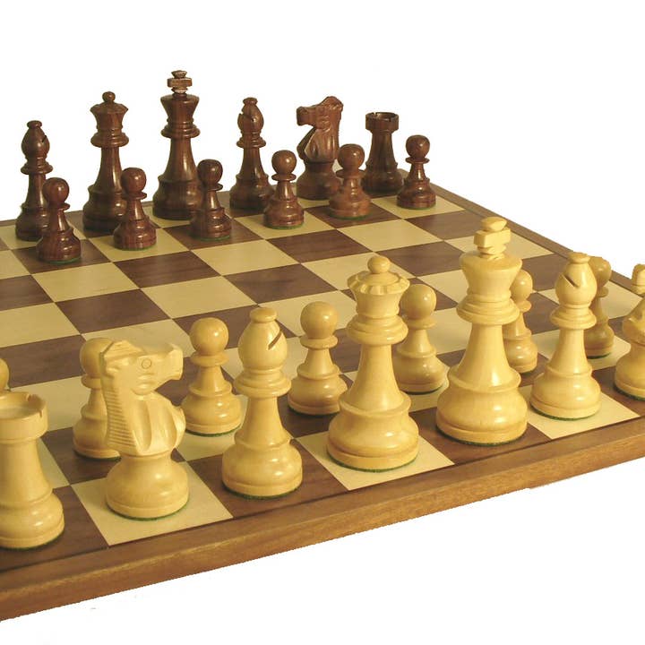 Skaksæt - Sheesham Franske Mænd på Valnød/Maple Board for engroshandel hos WorldWise Imports