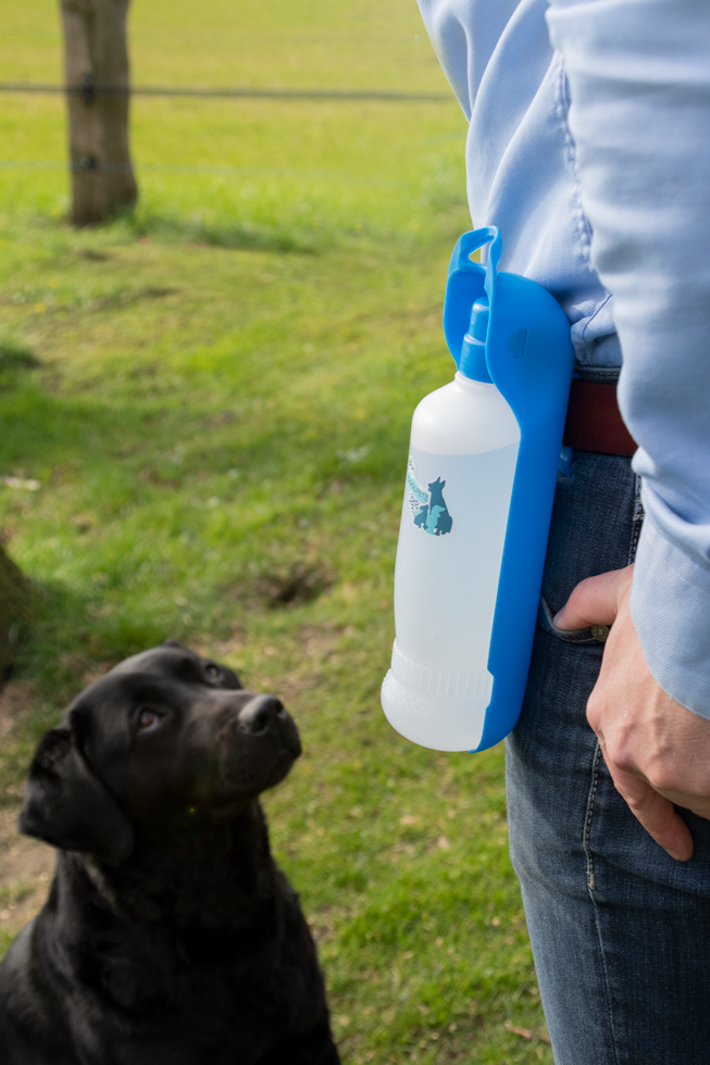 Hofman Animal Care – wholesale Pet water bottle – Dog – CoolPets Fresh 2GO Water Bottle 300 ml1