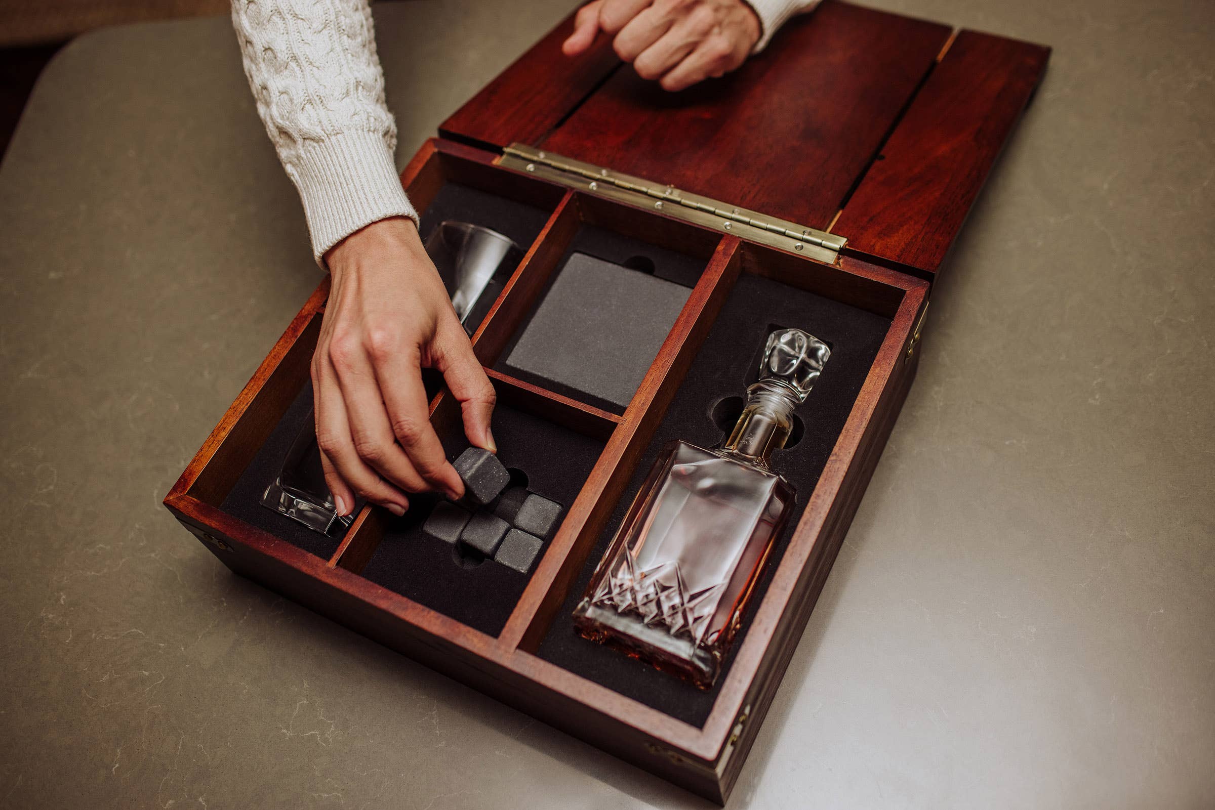 Dark Stain Parawood Whiskey Box with Decanter - Gift Set for wholesale on Faire13