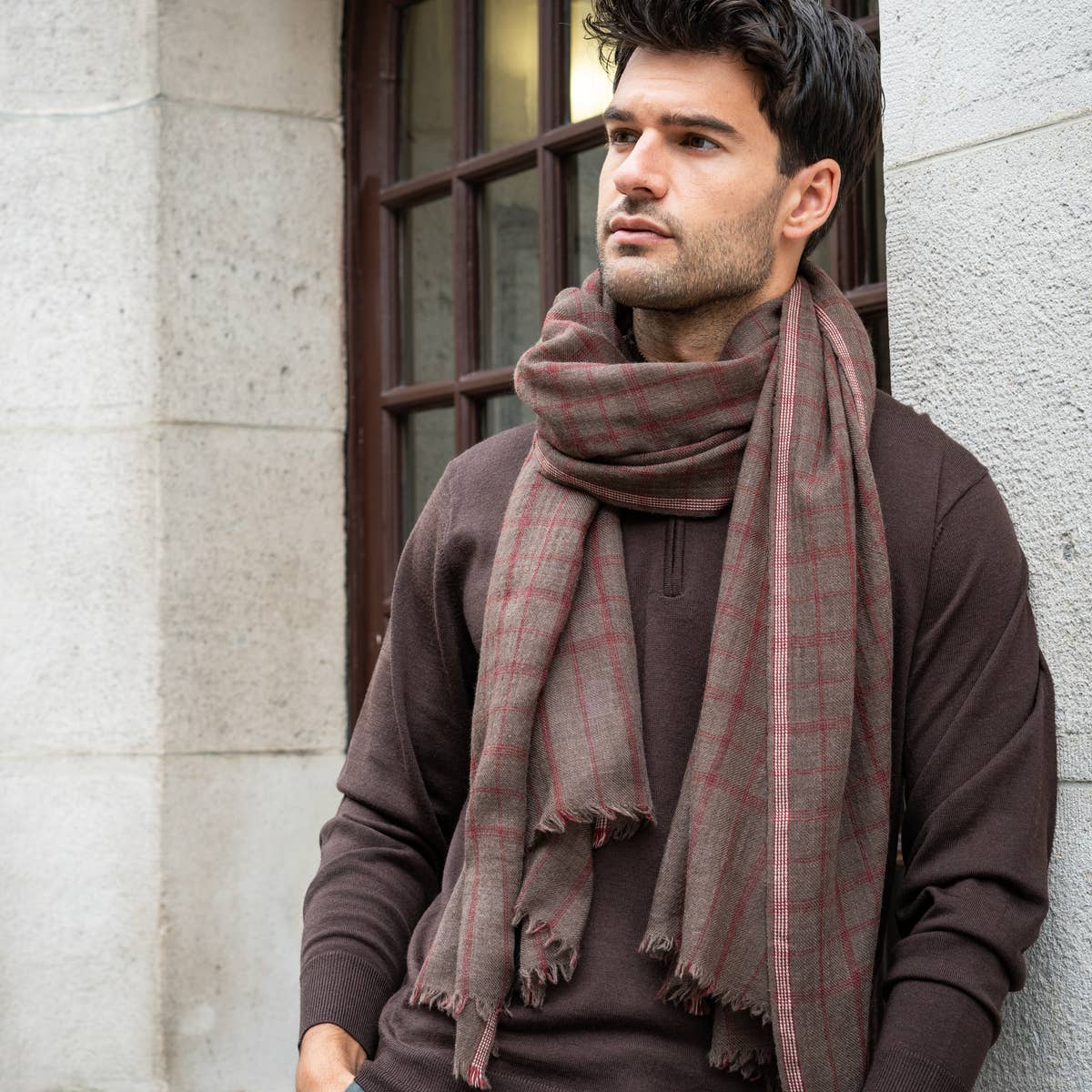 AV08 PARIS - Vendita all'ingrosso Sciarpa - Uomo - SCIARPA UOMO ALTYN EMEL — QUADRI MARRONI E ROSSI IN LANA7