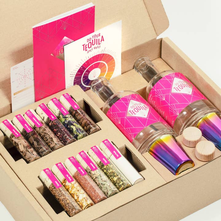 DOE JE TEQUILA — DIY Tequila-infusieset: Kreiere einzigartige Tequila-Cocktails mit 12 Botanicals voor wholesale door Craftly